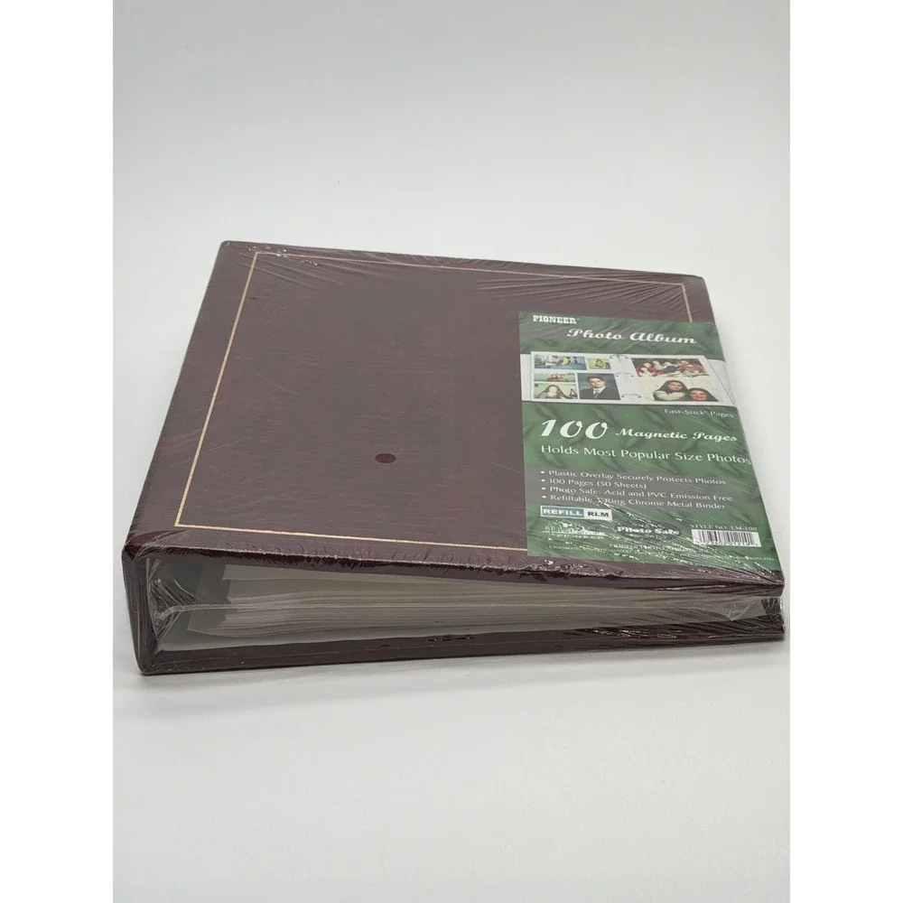 Pioneer Photo Album LM-100 Burgundy Gold Trim 100 Magnetic Pages 3-Ring Binder